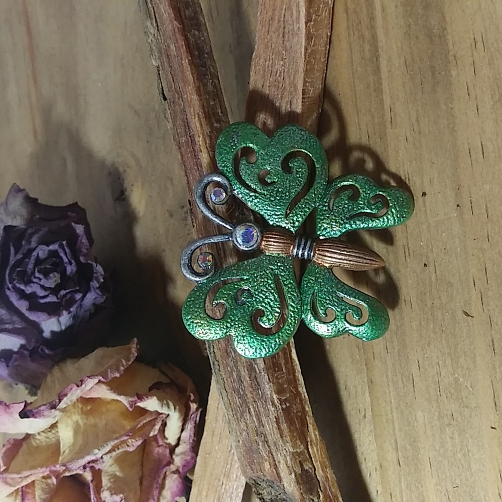 DD butterfly brooch Aurora Borealis head and antenna